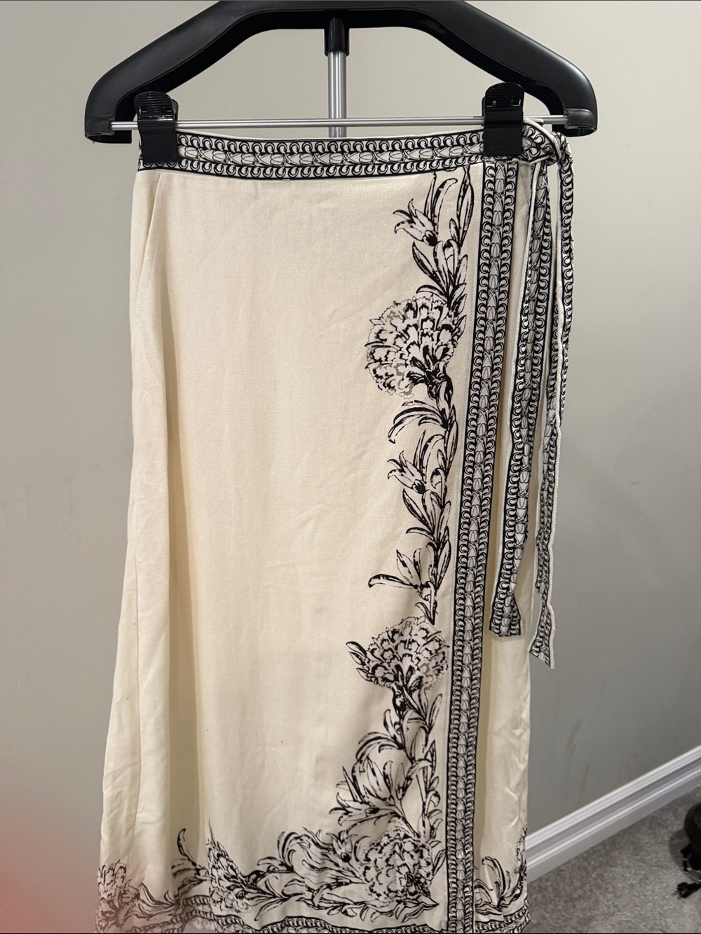 Cream Floral Border Wrap Skirt - Elegant Summer Style with pockets